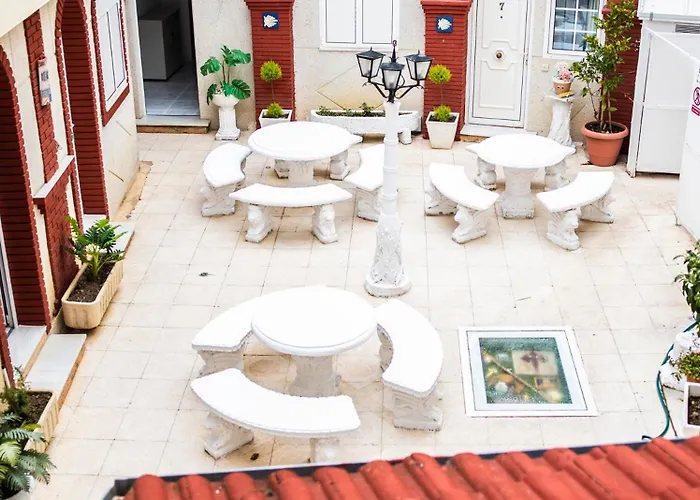 La Corte 카리온 데 로스 콘데스